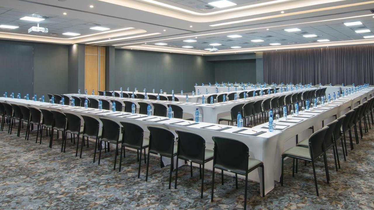 Garden Court Kitwe Hotell Exteriör bild